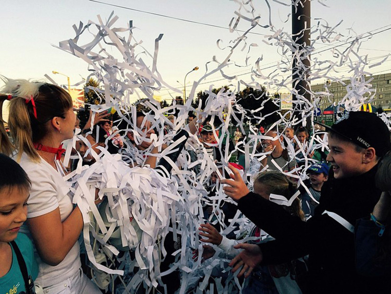 Бумажное шоу на «Винокурова»